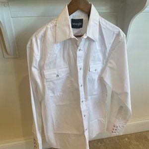 Wrangler white long sleeve button down. Medium